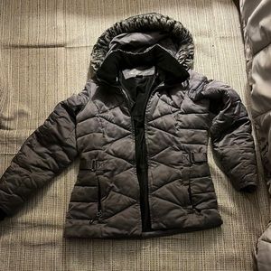 Women’s Hooded Puffer Jacket- Gently used
